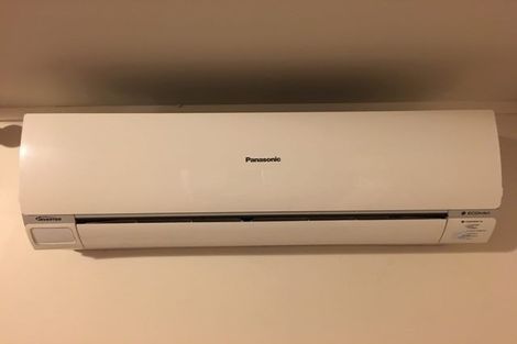 Photo of property in 15 Van Dyke Place, West Harbour, Auckland, 0618