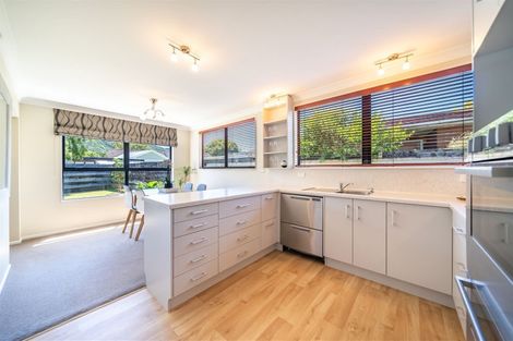 Photo of property in 6 Seattle Grove, Totara Park, Upper Hutt, 5018