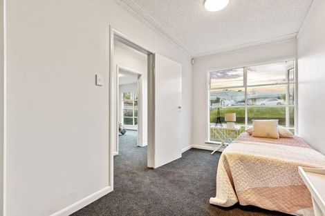 Photo of property in 9 Wilson Road, Glen Eden, Auckland, 0602