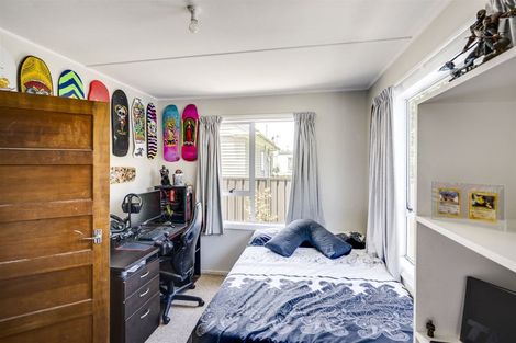 Photo of property in 2 Barton Avenue, Marewa, Napier, 4110