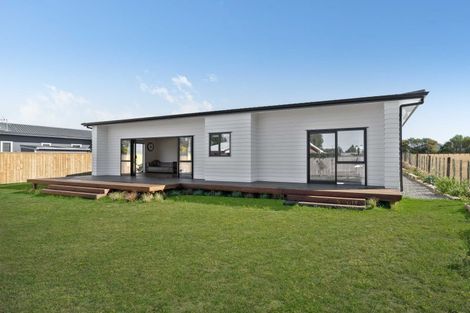 Photo of property in 21 Coralie Place, Lansdowne, Masterton, 5810