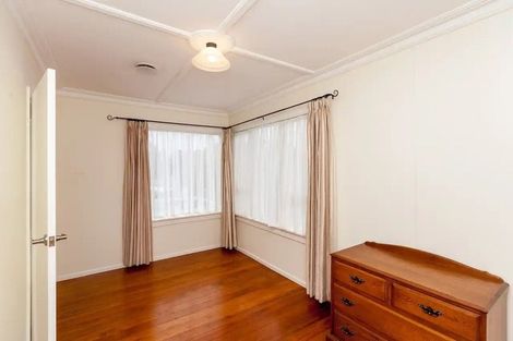 Photo of property in 13a Seaview Road, Marfell, New Plymouth, 4310