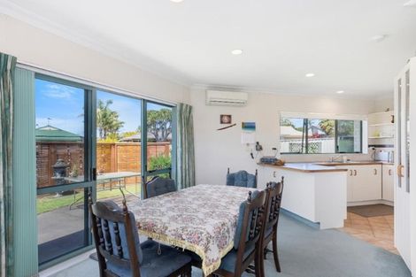 Photo of property in 1 Ryegrass Dell, Welcome Bay, Tauranga, 3112