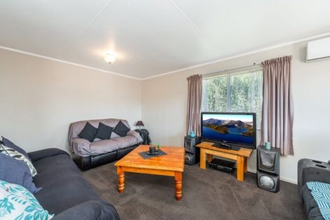 Photo of property in 4b Cricket Place, Melville, Hamilton, 3206