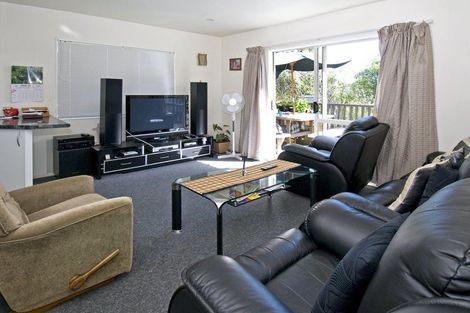 Photo of property in 37 Nevada Avenue, Pakuranga Heights, Auckland, 2010