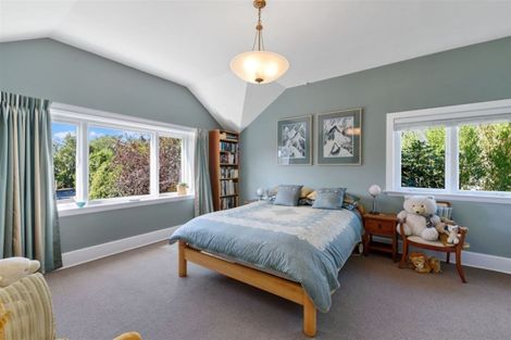 Photo of property in 56 Dyers Pass Road, Cashmere, Christchurch, 8022