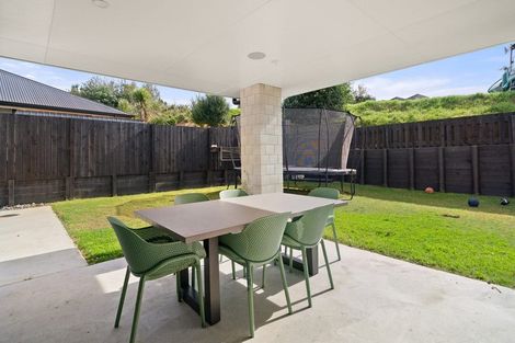 Photo of property in 10 Peter Burke Way, Pyes Pa, Tauranga, 3112