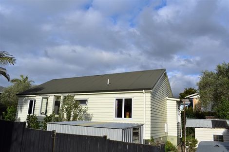 Photo of property in 2/33 Egremont Street, Belmont, Auckland, 0622
