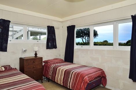 Photo of property in 11 Moana Drive, Mahia, 4198