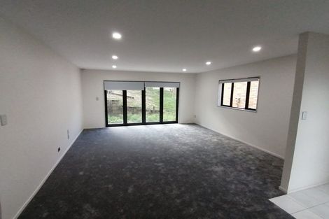 Photo of property in 21 Bangla Place, Massey, Auckland, 0614