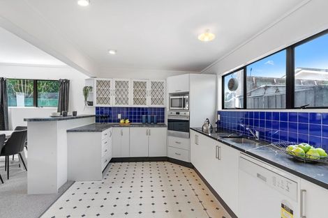 Photo of property in 33 Hindmarsh Street, Johnsonville, Wellington, 6037