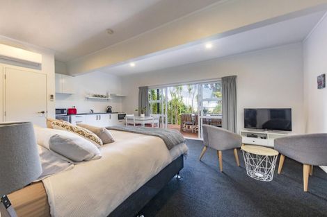 Photo of property in 2/59 Jaemont Avenue, Te Atatu South, Auckland, 0610