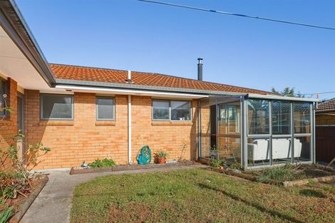 Photo of property in 1 Rochfort Place, Westport, 7825