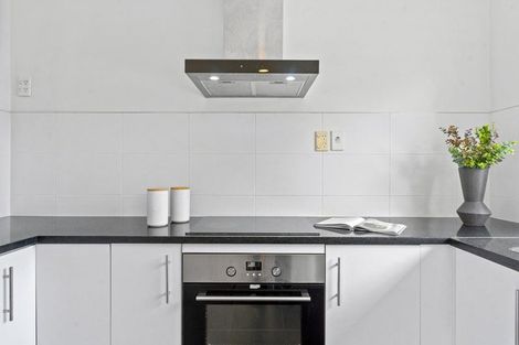 Photo of property in 2/142 Archers Road, Glenfield, Auckland, 0629