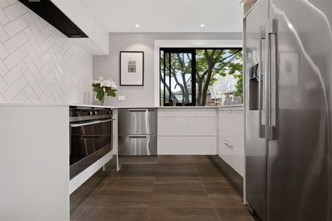 Photo of property in 2/17 Woodford Terrace, Ilam, Christchurch, 8053