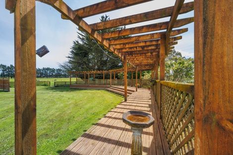 Photo of property in 10 Green Road, Awahuri, Palmerston North, 4479