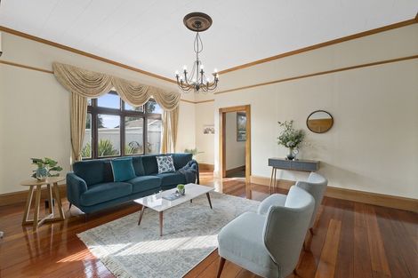 Photo of property in 1 Winslow Place, Levin, 5510