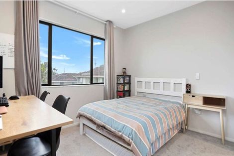 Photo of property in 152c Colwill Road, Massey, Auckland, 0614