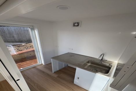 Photo of property in 23 Highland Avenue, Titirangi, Auckland, 0604