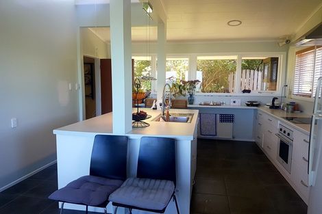 Photo of property in 24 Rakeiora Grove, Korokoro, Lower Hutt, 5012