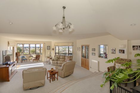 Photo of property in 16 Slade Street, Oamaru North, Oamaru, 9400