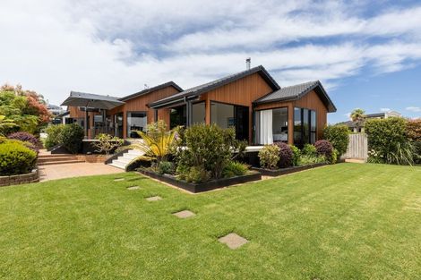 Photo of property in 24 Waterview Terrace, Omokoroa, 3114