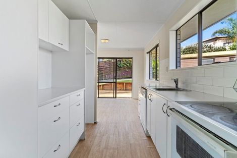 Photo of property in 12 Pokapu Place, Bethlehem, Tauranga, 3110