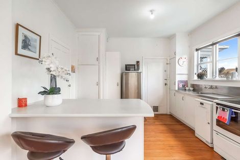 Photo of property in 65 Park Road, West End, Palmerston North, 4412