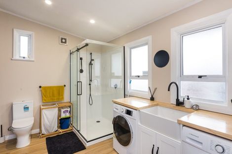 Photo of property in 19 Carlisle Street, Milson, Palmerston North, 4414