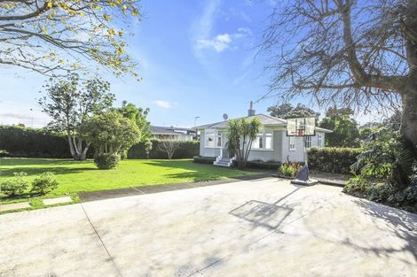 Photo of property in 58 Taylor Road, Mangere Bridge, Auckland, 2022