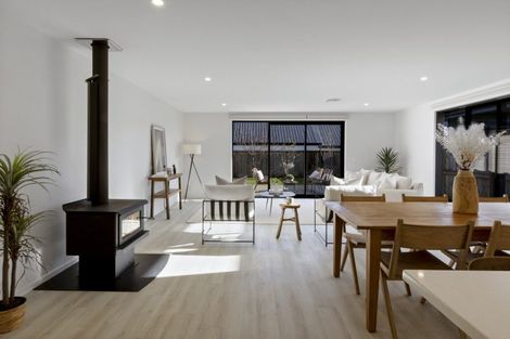 Photo of property in 12 Muster Road, Jacks Point, 9371