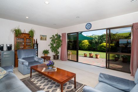 Photo of property in 52 Spence Road, Henderson, Auckland, 0612