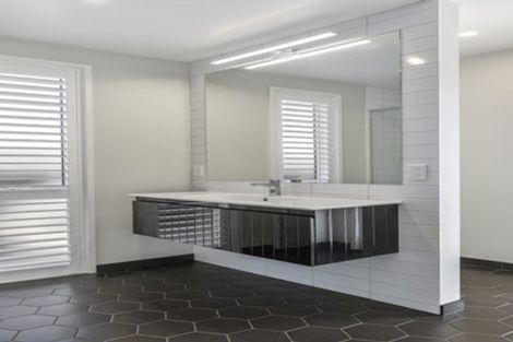 Photo of property in 3 Makura Drive, Papamoa Beach, Papamoa, 3118