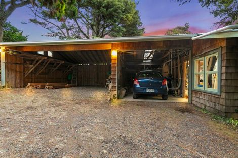 Photo of property in 103 Hinau Road, Waimauku, 0881