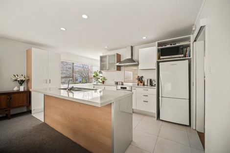 Photo of property in 98 Huia Road, Point Chevalier, Auckland, 1022