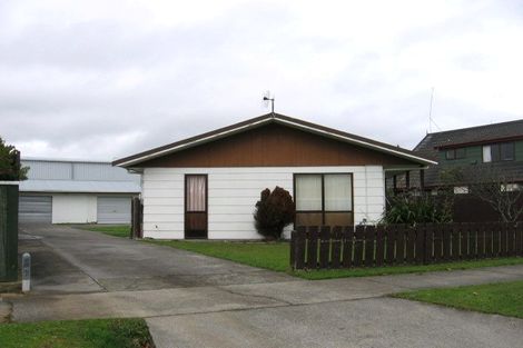 Photo of property in 48 Acacia Street, Kelvin Grove, Palmerston North, 4414