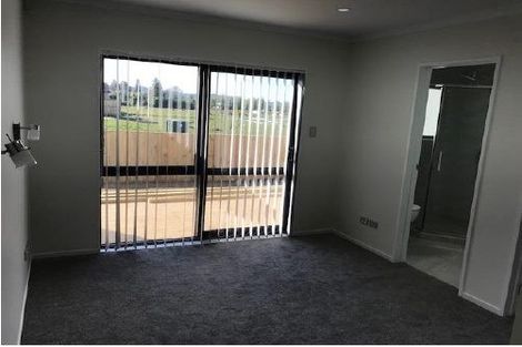 Photo of property in 33 Koroheke Road, Takanini, 2110