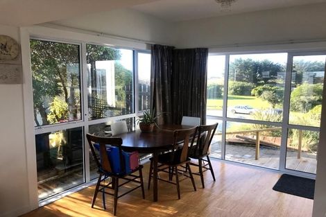 Photo of property in 289 Marine Parade, New Brighton, Christchurch, 8061