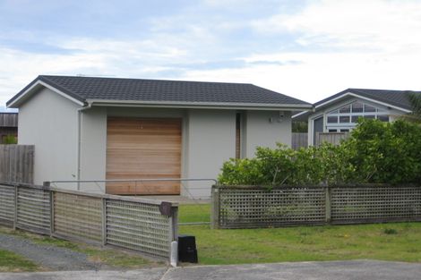 Photo of property in 57 Blue Bell Parade, Omaha, 0986