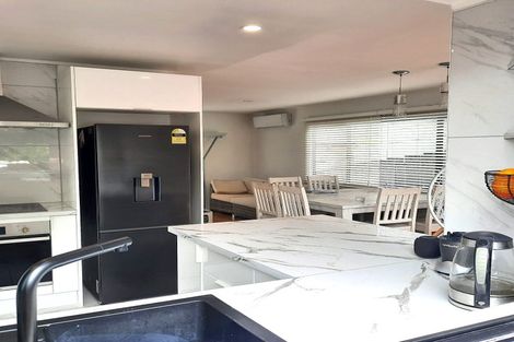 Photo of property in 2/4 Antrim Grove, Bayview, Auckland, 0629