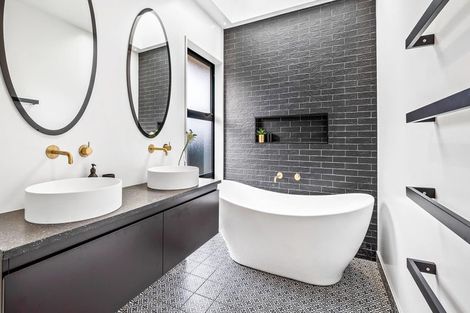 Photo of property in 33b Island Bay Road, Beach Haven, Auckland, 0626