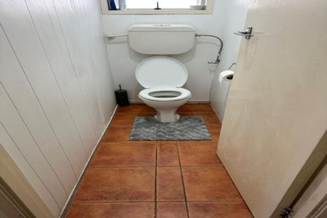 Photo of property in 136 Mahia Road, Wattle Downs, Auckland, 2103