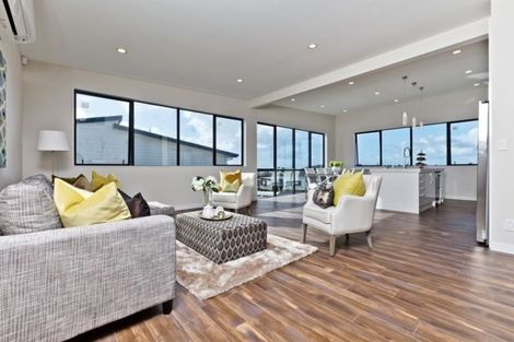 Photo of property in 46 Caldera Drive, Long Bay, Auckland, 0630