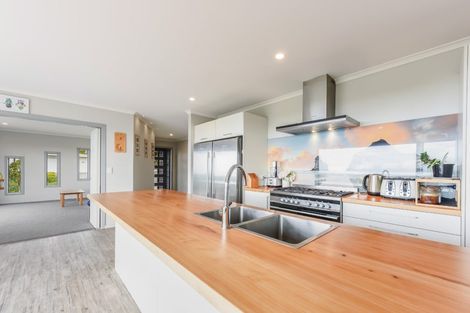 Photo of property in 20 Katania Heights, Brightwater, 7022