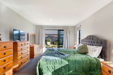 Photo of property in 12 Waimarie Street, Pegasus, 7612