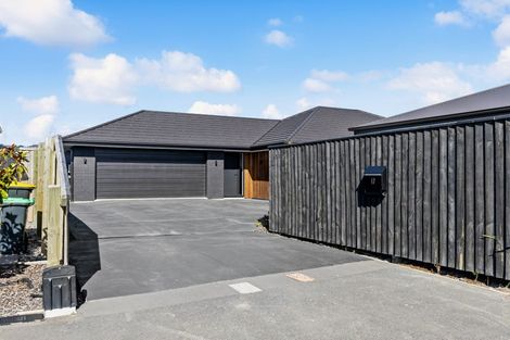 Photo of property in 17 Helen Place, Halswell, Christchurch, 8025