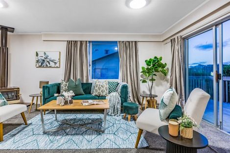 Photo of property in 45 Hicks Close, Whitby, Porirua, 5024