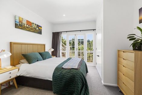 Photo of property in 70 Overtoun Terrace, Hataitai, Wellington, 6021