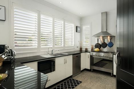 Photo of property in 7 Riverside Place, Katikati, 3129