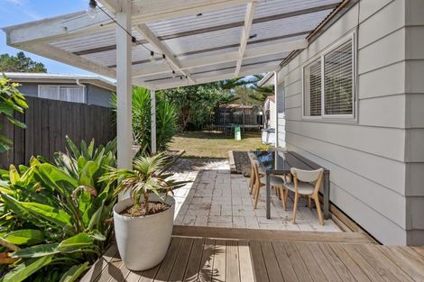 Photo of property in 16 Moki Place, Ruakaka, 0116